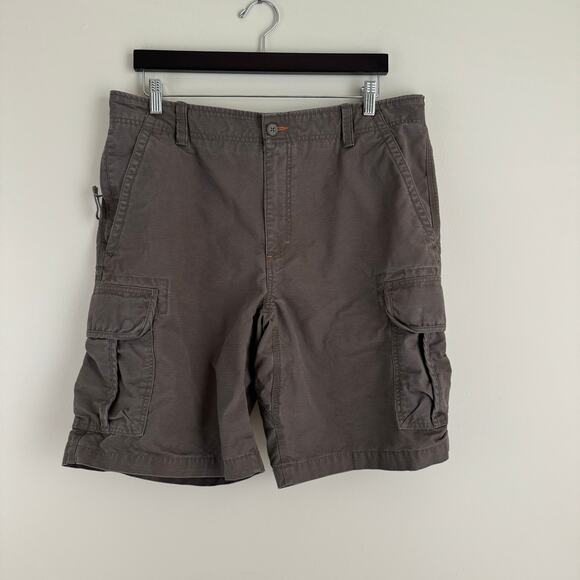 L.L Bean Shorts Men's 36 100% Cotton Cargo Outdoor Active Lifestyle 10" Inseam - Picture 1 of 7